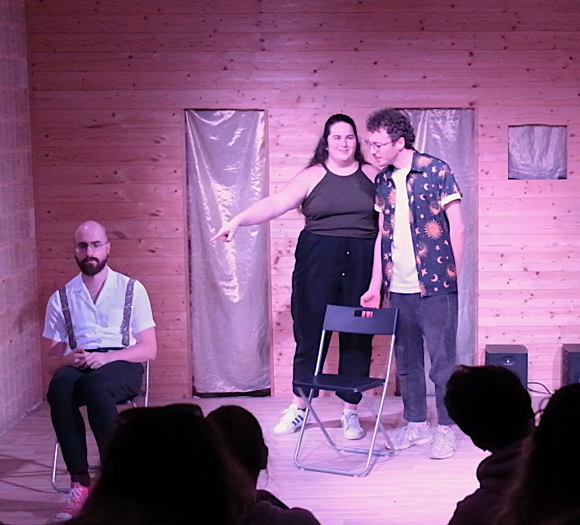 Transparence : Loïs et Yohan se moquent de Damien.