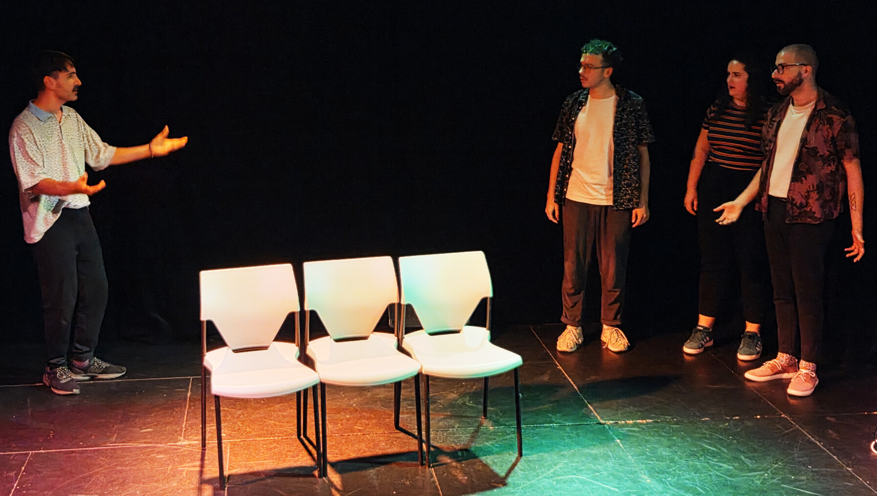 Les Petits Potes : Maxime essaye de s'expliquer aux autres.
